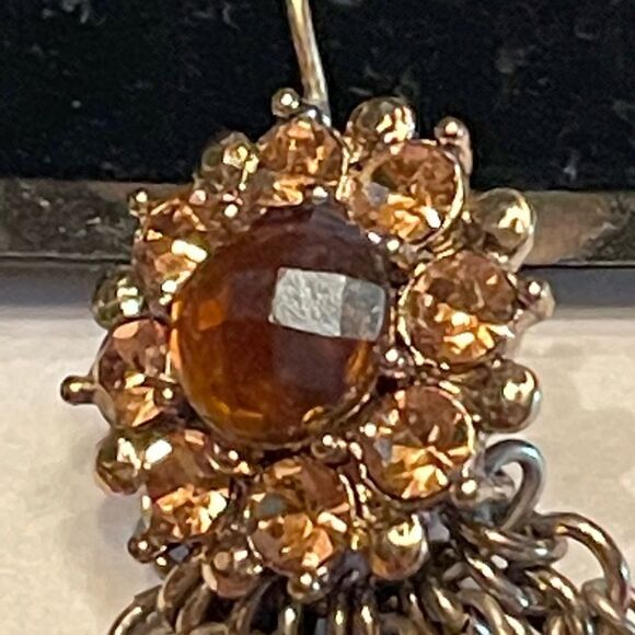 LC Lauren Conrad Chandelier champagne colour earrings - Picture 5 of 6